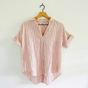 Cute neutral & pinks Madewell short-sleeve blouse. Size S. Easy front-tuck 🤍